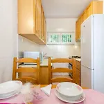 In 5691 Apartment *
