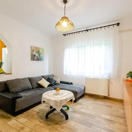 In 5691 Apartment